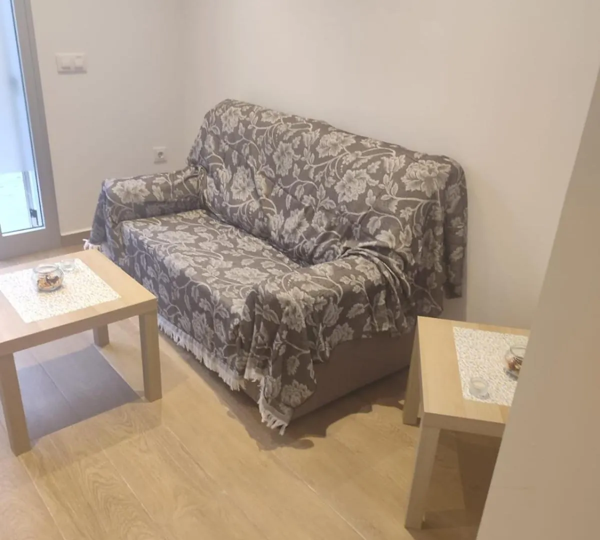 Apartamentos La Chanca Playa location